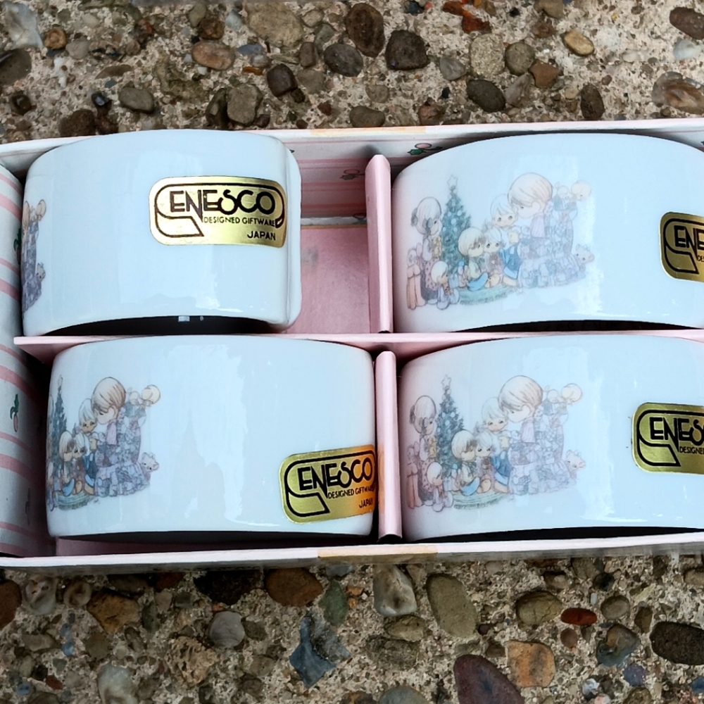 Vintage 80s Precious Moments Christmas Napkin Rings Holders